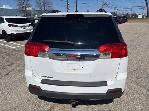 Used 2011 GMC Terrain SLE w/ Convenience Package image 4