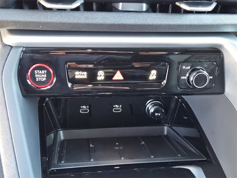 New 2025 Audi SQ5 Premium Plus image 23