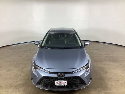 Used 2020 Toyota Corolla LE FWD image 2
