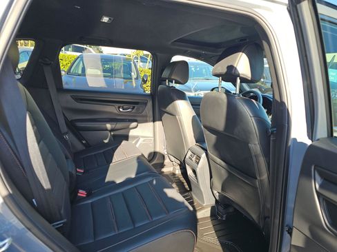 Used 2025 Honda CR-V Sport-L image 14