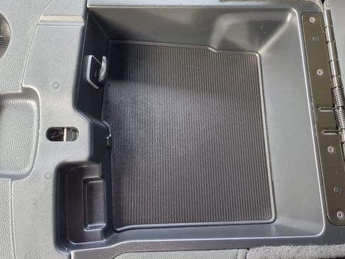 Used 2024 RAM 5500 Tradesman image 16