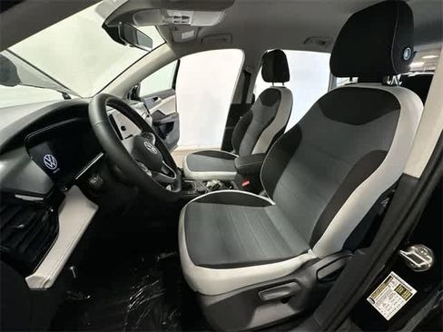 Certified 2025 Volkswagen Taos S image 16