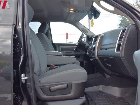 Used 2018 RAM 1500 Big Horn image 28