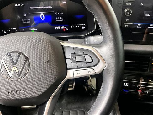 Used 2025 Volkswagen Jetta Sport FWD image 15