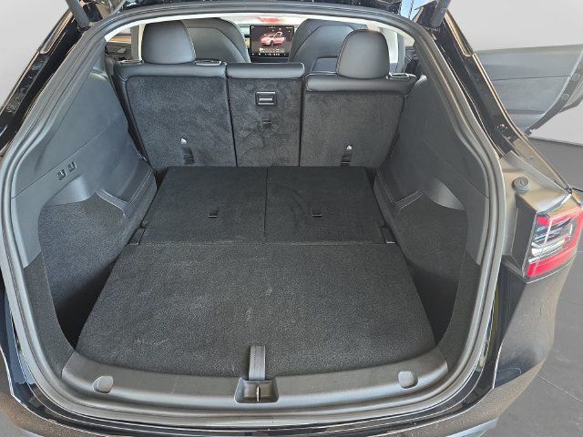 Used 2025 Tesla Model Y Long Range AWD/4WD image 30