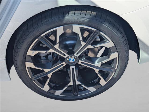 Used 2026 BMW 330i Sedan w/ Premium Package RWD image 9