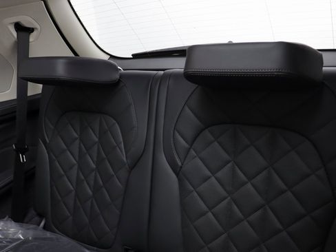 New 2026 BMW X7 xDrive40i image 15