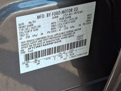 New 2025 Ford Maverick Lobo image 17