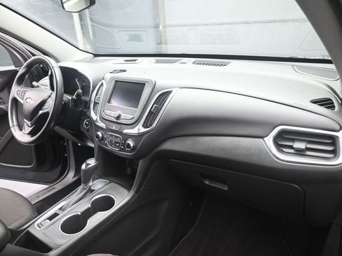 Used 2020 Chevrolet Equinox LT image 24