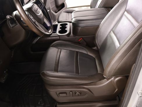 Used 2023 GMC Sierra 3500 Denali w/ Denali Ultimate Package image 11