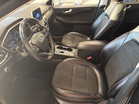 Used 2021 Ford Escape SEL w/ SEL Stealth AWD Package image 5