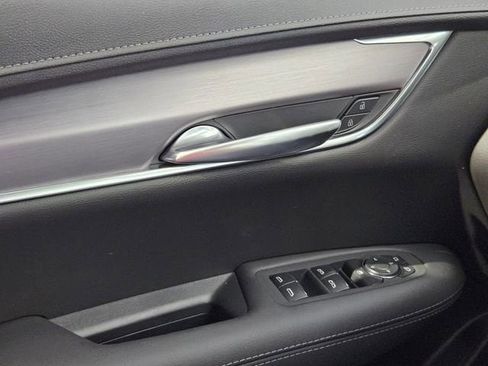 New 2026 Cadillac XT5 Luxury w/ LPO, Floor Liner Package image 21