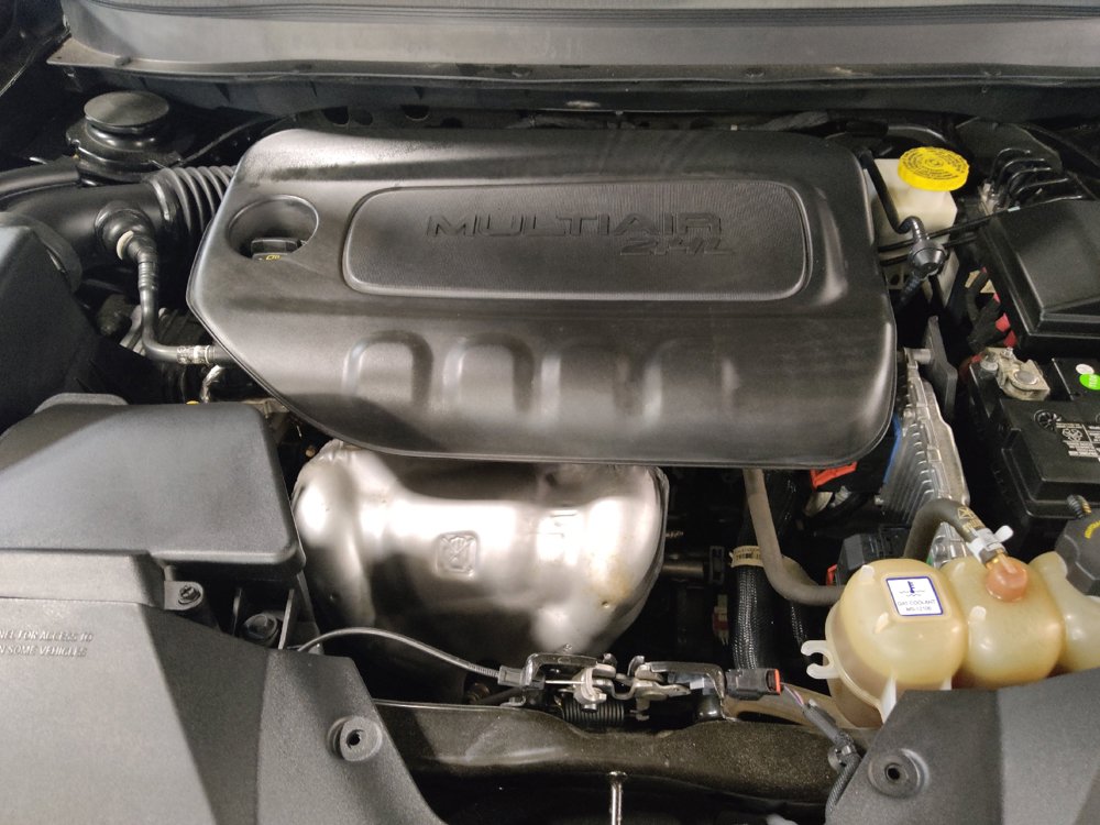 Used 2021 Jeep Cherokee Latitude w/ Mopar Interior Package FWD image 30