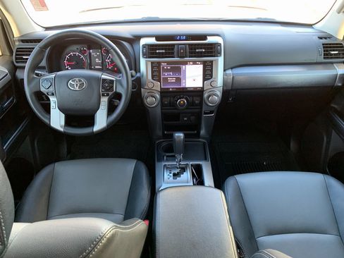 Used 2022 Toyota 4Runner SR5 Premium image 12