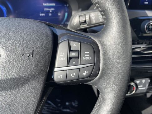 Used 2021 Ford Escape Titanium w/ Class II Trailer Tow Package image 16