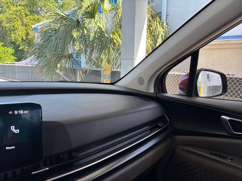 Used 2026 Kia Carnival FWD image 38