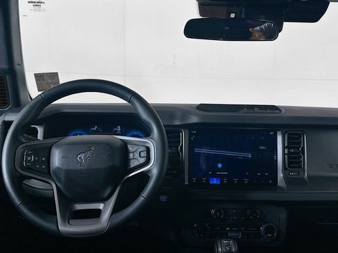 Used 2025 Ford Bronco Big Bend image 18