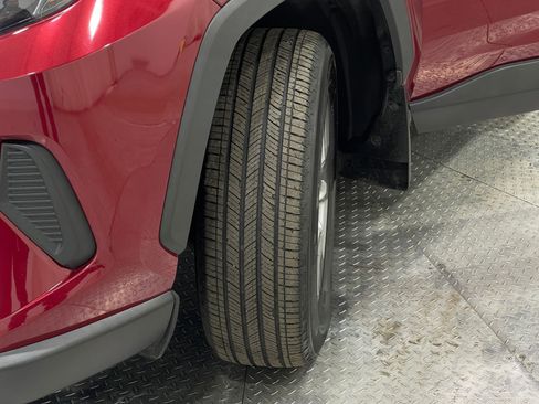 Used 2022 Toyota RAV4 XLE image 35