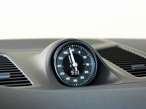 New 2026 Porsche Cayenne Coupe AWD/4WD image 16