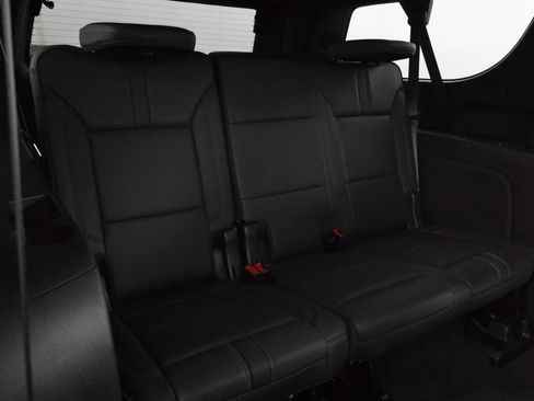 Used 2023 Chevrolet Suburban RST image 28