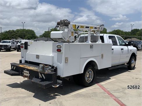 Used 2021 RAM 3500 Tradesman w/ Chrome Appearance Group AWD/4WD image 2