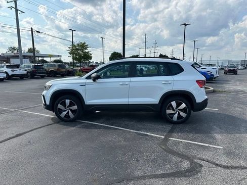 Used 2023 Volkswagen Taos S AWD/4WD image 4