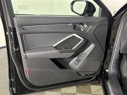 Used 2023 Audi Q3 2.0T Premium Plus w/ Premium Plus Package AWD/4WD image 10