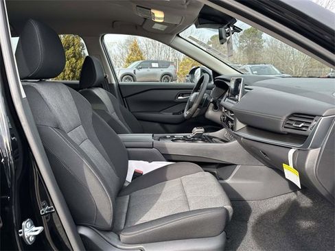 New 2026 Nissan Rogue SV image 10
