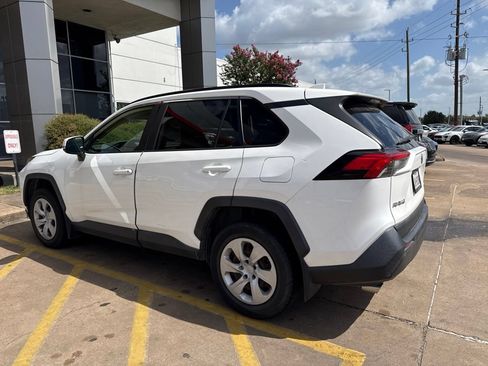 Used 2019 Toyota RAV4 LE w/ All Weather Liner Package AWD/4WD image 4