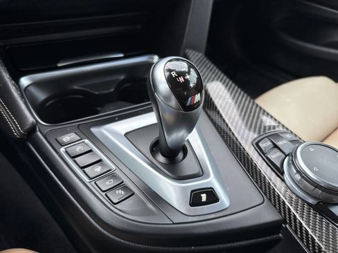 Used 2016 BMW M4 Base 2dr Convertible image 31