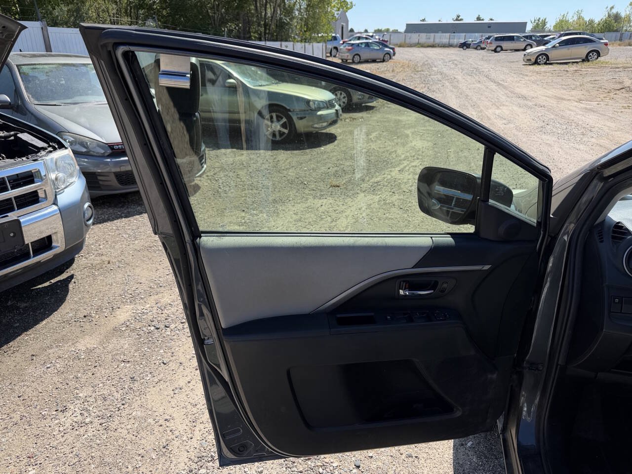 Used 2012 MAZDA MAZDA5 Sport FWD image 20