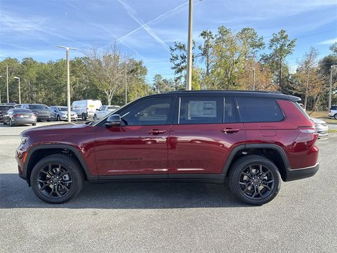 New 2025 Jeep Grand Cherokee L Limited w/ Trailer Tow Package image 6