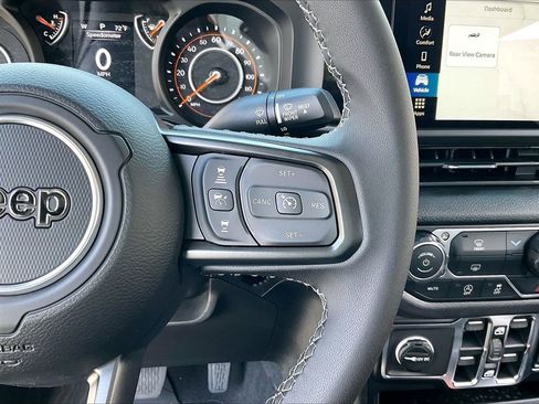 New 2026 Jeep Gladiator Sport AWD/4WD image 23