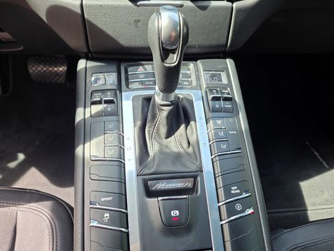 Used 2016 Porsche Macan S AWD/4WD image 33