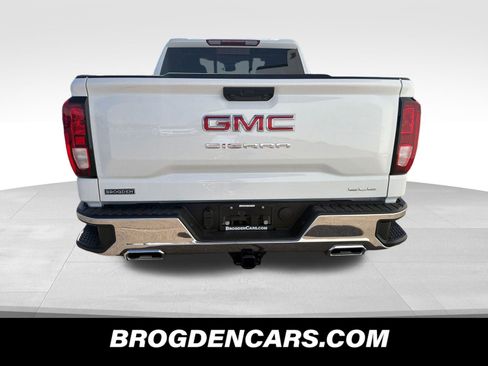 New 2026 GMC Sierra 1500 SLE image 7