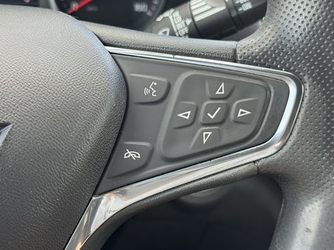 Used 2020 Chevrolet Equinox LT FWD image 22