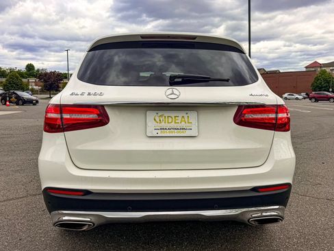 Used 2018 Mercedes-Benz GLC 300 4MATIC image 6