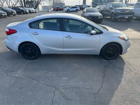 Used 2015 Kia Forte LX image 2