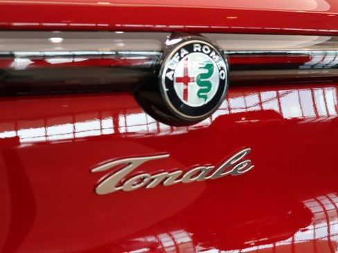 New 2025 Alfa Romeo Tonale w/ Premium Package AWD/4WD image 8