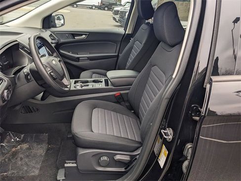New 2024 Ford Edge SE w/ Black Appearance Package image 7
