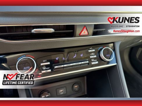 Used 2023 Hyundai Sonata SEL image 34