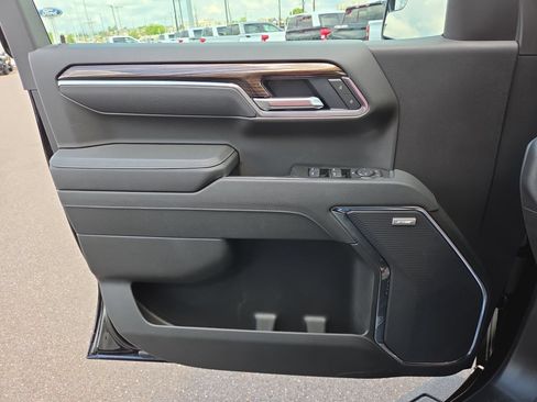 New 2026 Chevrolet Silverado 1500 LT Trail Boss w/ Convenience Package II AWD/4WD image 18