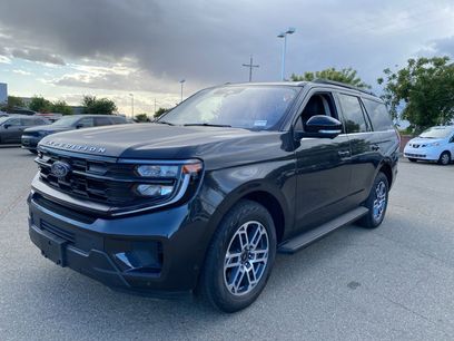 Used 2025 Ford Expedition Active
