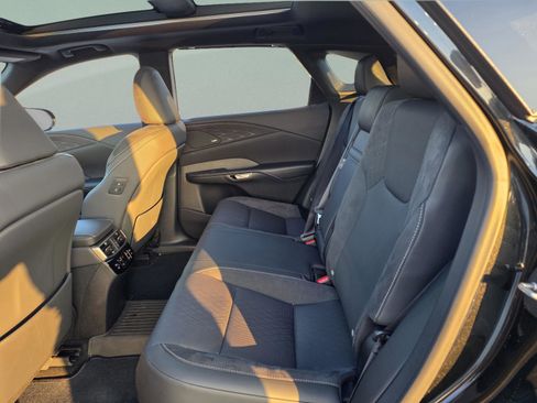 Certified 2025 Lexus RX 450h AWD w/ Luxury Package image 20