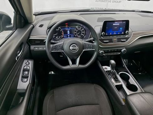 Used 2024 Nissan Altima 2.5 SV image 20