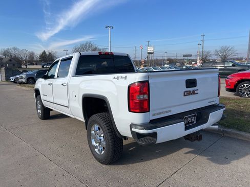 Used 2015 GMC Sierra 2500 Denali w/ Duramax Plus Package image 7
