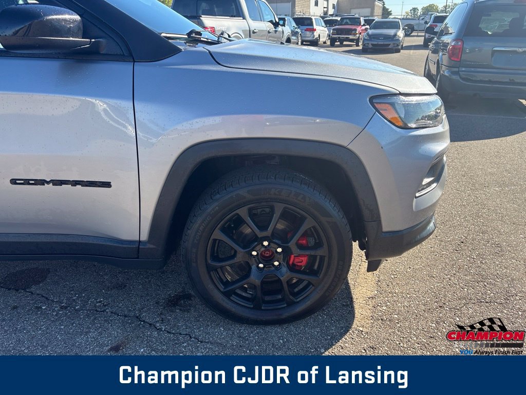 Used 2022 Jeep Compass Latitude w/ Convenience Group AWD/4WD image 42