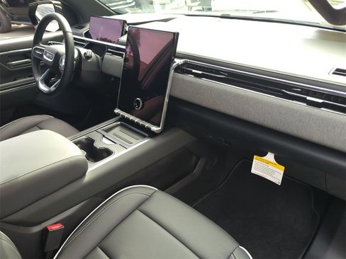 Used 2026 GMC Sierra EV Elevation image 27