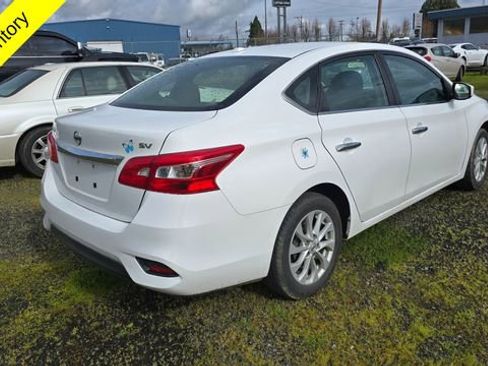 Used 2019 Nissan Sentra SV image 3