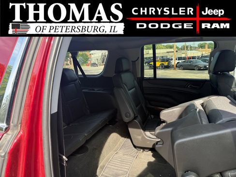 Used 2018 Chevrolet Suburban Premier AWD/4WD image 29